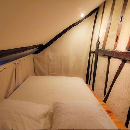 Loft Atypique Au Calme Avec Cour Privative Apartment Bourges Exterior photo